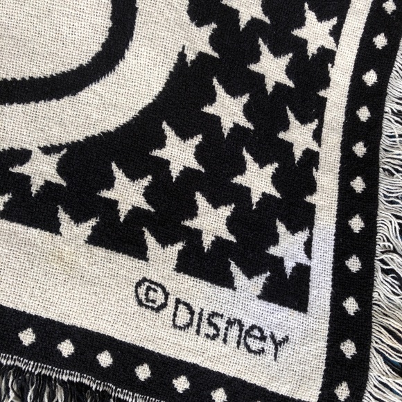 Mickey Mouse Reversible Blanket Woven Fringe Throw Disney Stars Stripes - Picture 9 of 10